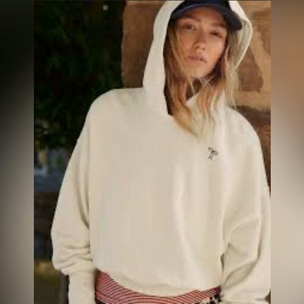 Aerie Embroidered Bow Cropped Fleece Pullover Hoodie Cream - M
